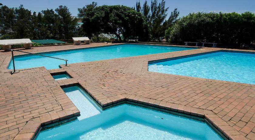 Umdloti Holiday Resort Apartments מראה חיצוני תמונה